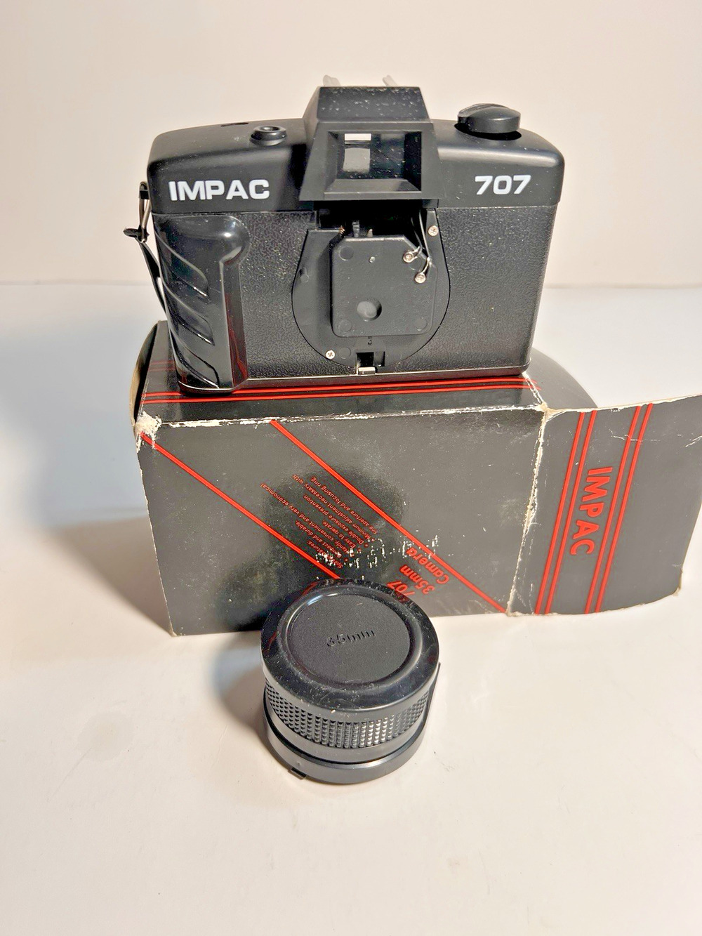 VINTAGE IMPAC 707 35MM Camera Black With Owners Manual